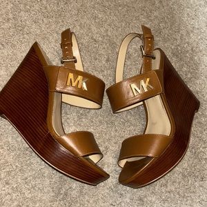 MK Wedges
